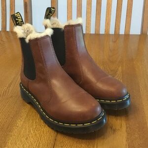 Woman’s Dr. Martens Leonora  brown Chelsea boot. Size 6. Barely worn! Fur!